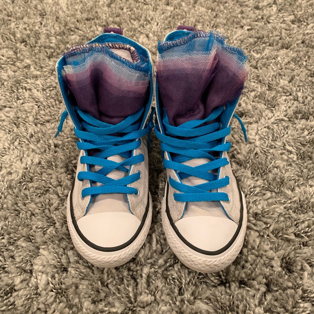 Girls Converse Size 2Y